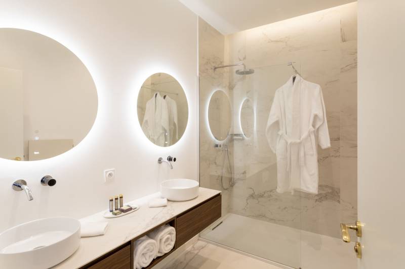 Salle de bain, pour une escapade romantique en couple, à Sète