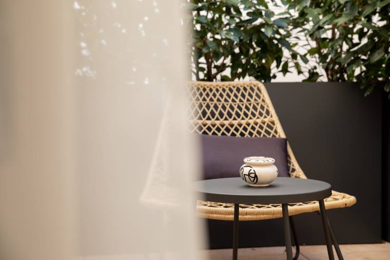 Chambre calme avec bureau et wifi haut débit à Les Clés Secrètes